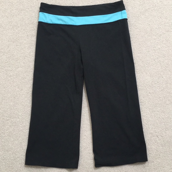 Kirkland Signature Yoga Workout Capris 